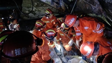 液體硅膠廠家心系地震災(zāi)區(qū)，祈禱平安